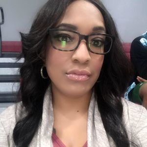 Meet your Posher, Dayna